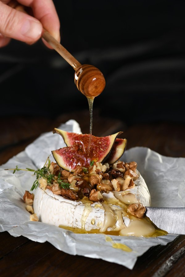 Discover the unique flavor of boursin fig and 3 nuts cheese